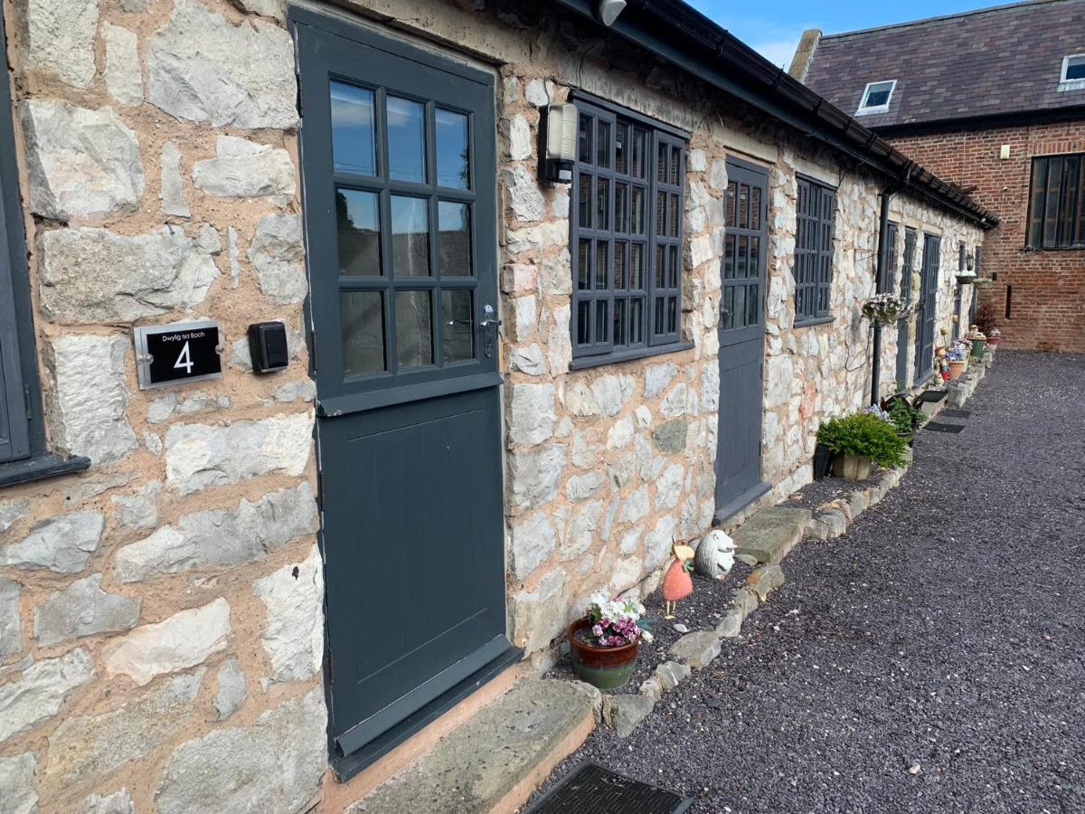 Dwylig Isa Holiday Cottages Rhuddlan Buitenkant foto