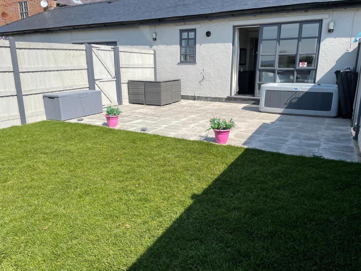 Dwylig Isa Holiday Cottages Rhuddlan Buitenkant foto
