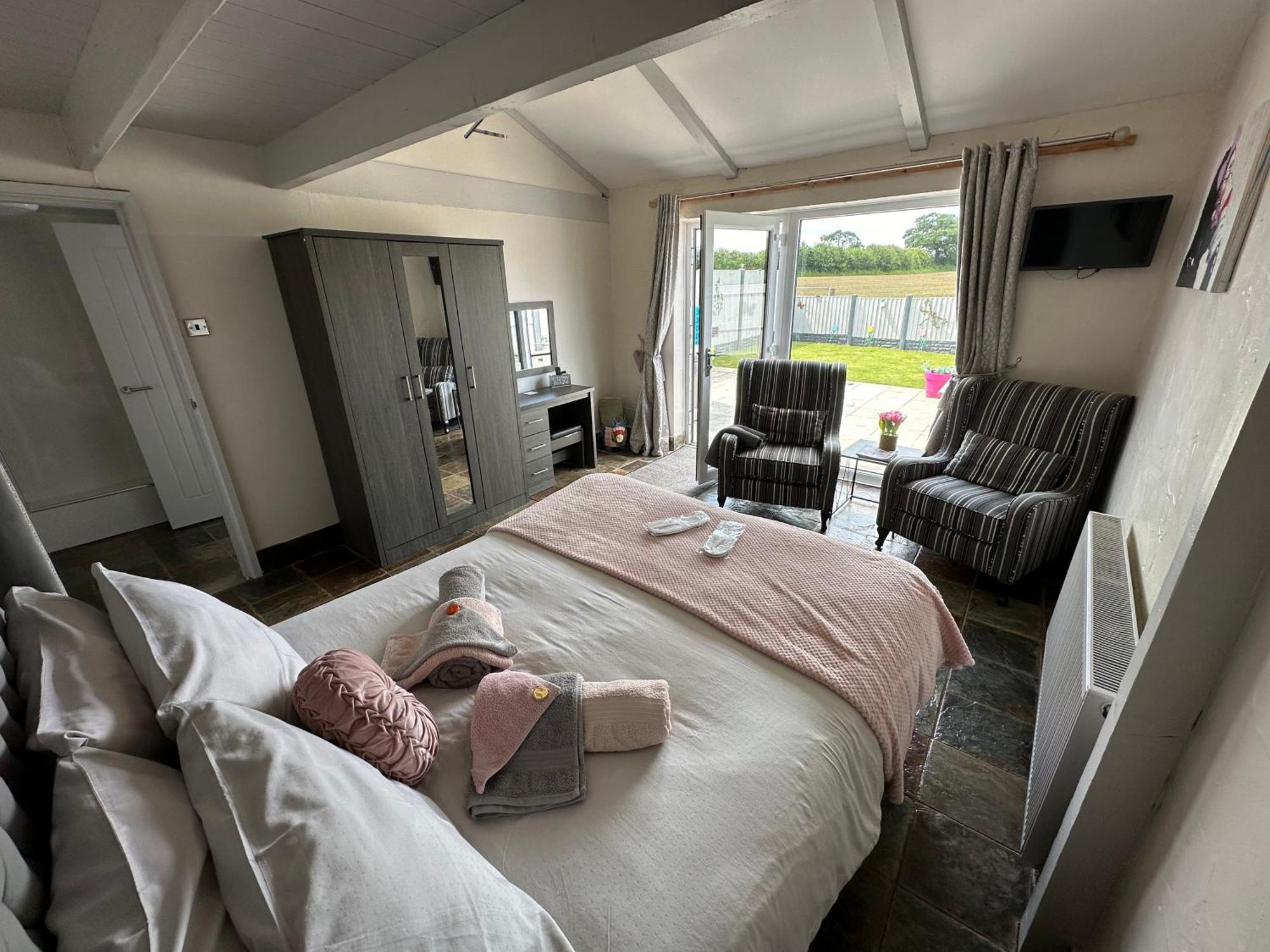 Dwylig Isa Holiday Cottages Rhuddlan Buitenkant foto