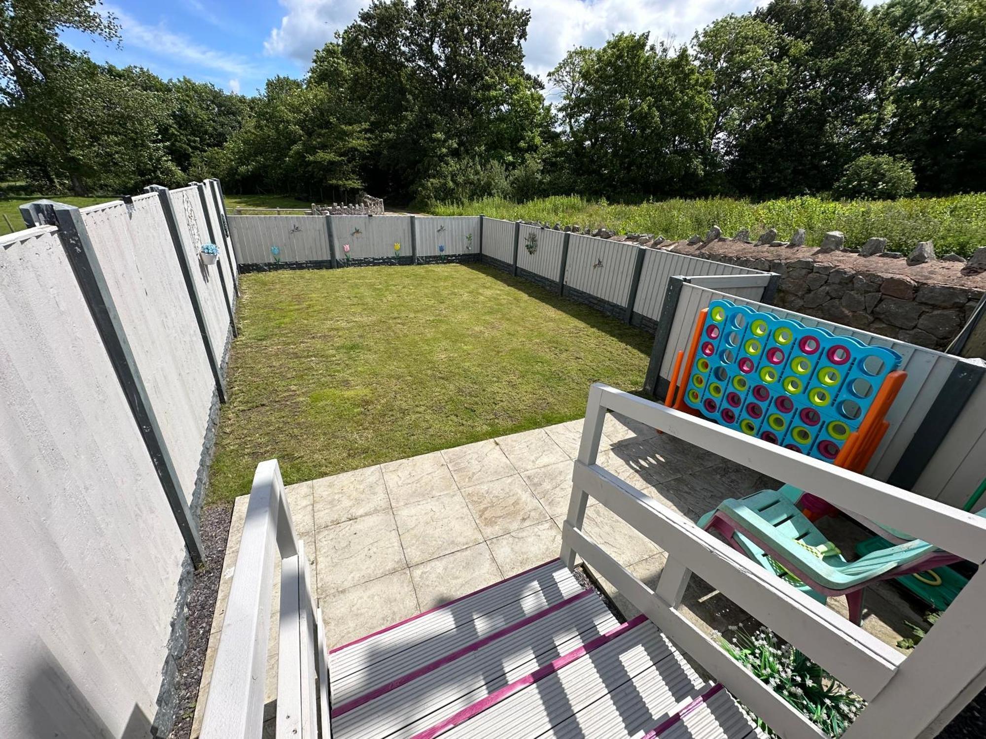 Dwylig Isa Holiday Cottages Rhuddlan Buitenkant foto